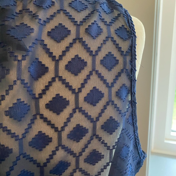 Women’s blue sleeveless Blouse size XL - Picture 7 of 10